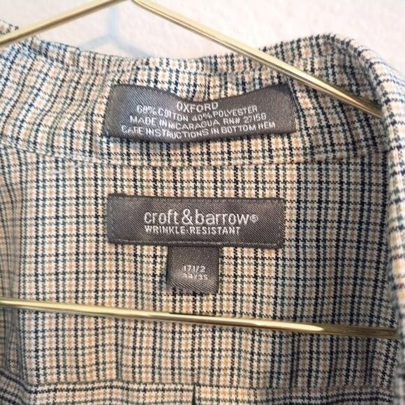 CROFT & BARROW Wrinkle Resistant Oxford Tan Men's Button Down Size 17.5, 34/35 - Picture 2 of 4